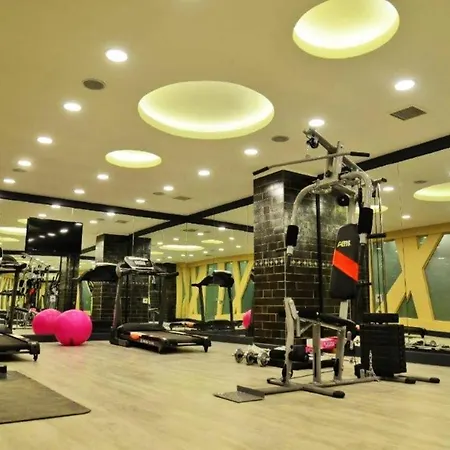 Διαμέρισμα Duplex: Pool/gym/sauna & Sea View *